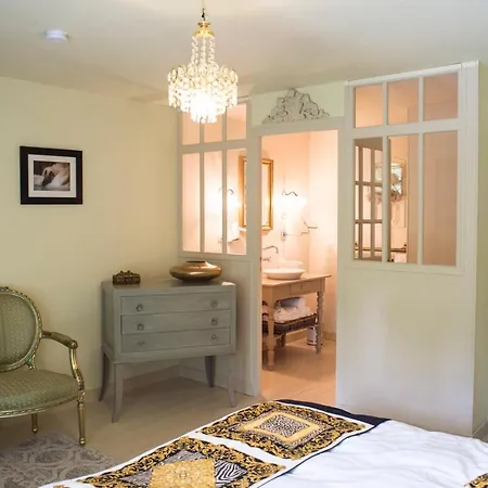 - Chambres D'hotes Formidable Bed & Breakfast *