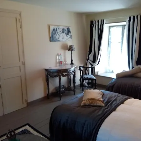 - Chambres D'hotes Formidable *