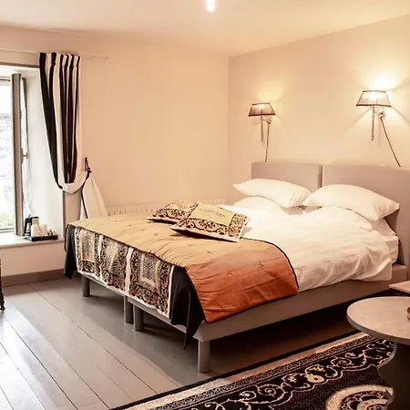 - Chambres D'hotes Formidable Bed & Breakfast